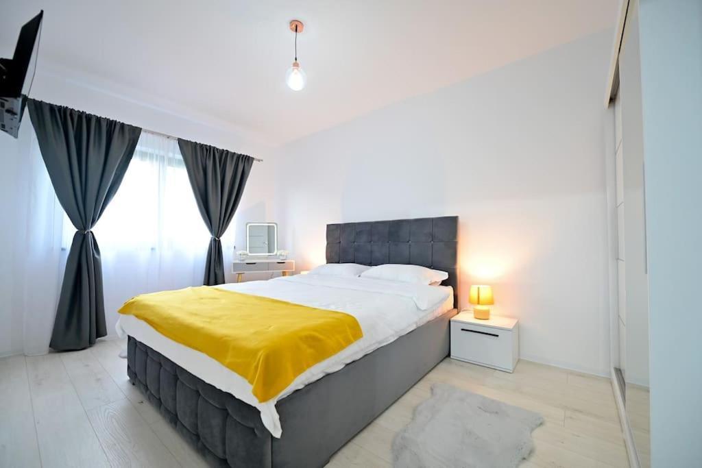 Flh - Just 5 Apartment เชลิมบาร์ ภายนอก รูปภาพ