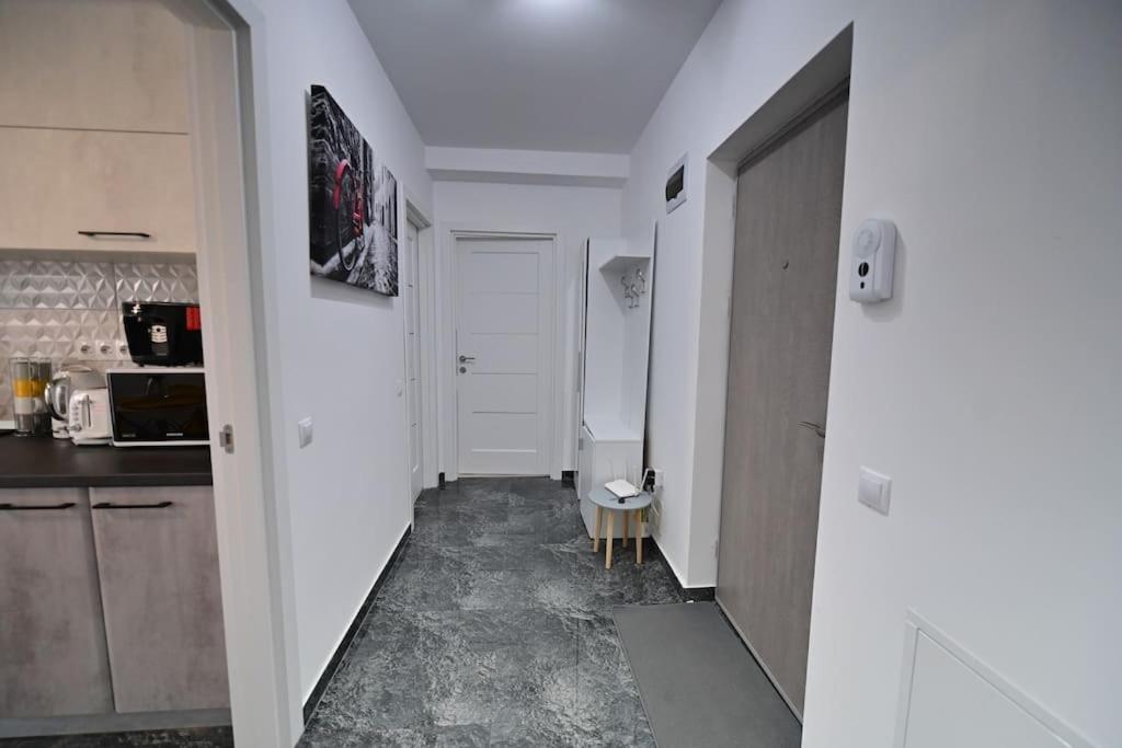 Flh - Just 5 Apartment เชลิมบาร์ ภายนอก รูปภาพ
